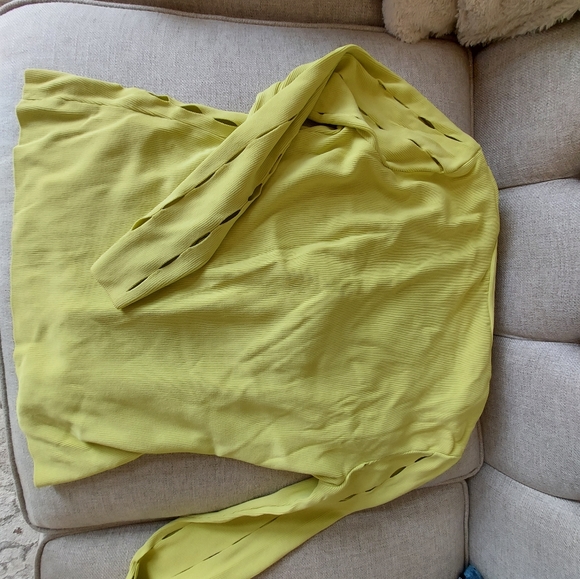 Lime Twin Set - Picture 2 of 10